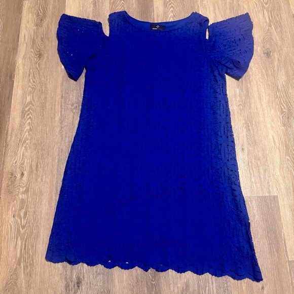 Ronni Nicole Dresses & Skirts - Ronni Nicole Royal Blue Cold Shoulder Lace Dress Size XL